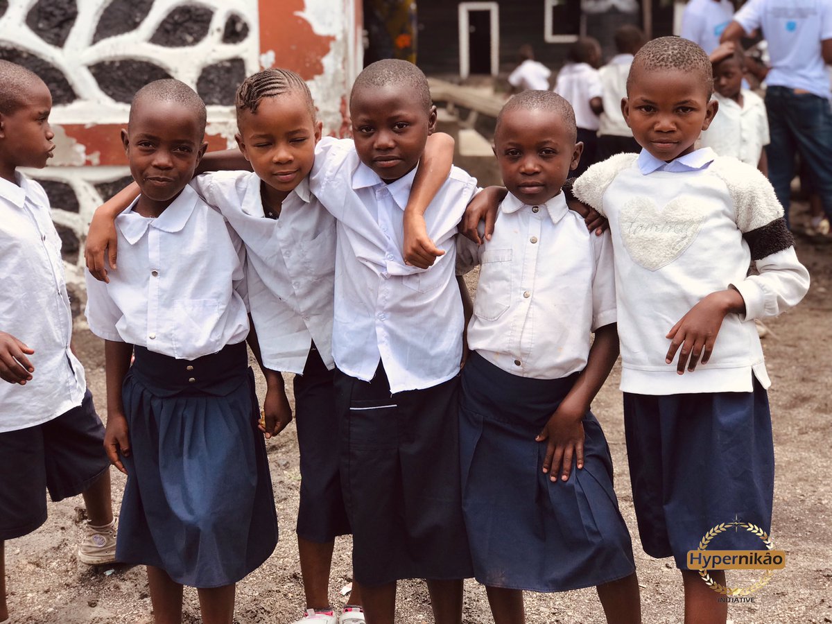 jospin_kanane's tweet photo. L'éducation est un droit donc chaque enfant se doit de jouir sans aucune condition. Une fois de plus, @Hypernikao243 a fait un pas dans la concrétisation de ce droit au #NK. Plus de 100 enfants en situation de vulnérabilité ont reçu des dons en uniformes et fournitures scolaires. https://t.co/QUYSh732YI