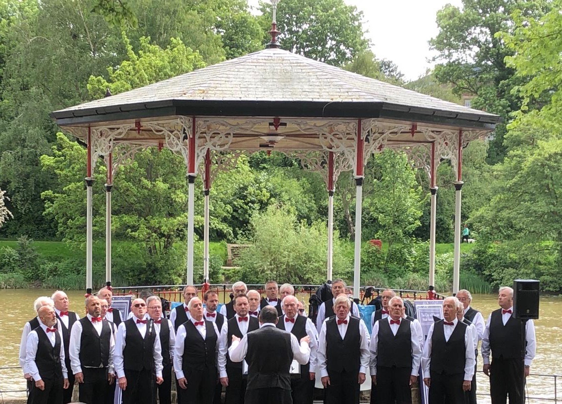 What are you doing on Saturday? You're cordially invited to be entertained between 12 and 2 at The Bandstand in the Groves by the river. The weather is set very fair and we'll be singing in the sunshine!
'Come On Down' - get an ice cream and be well entertained!
<a href="/BandstandCH1/">Chester Bandstand</a>