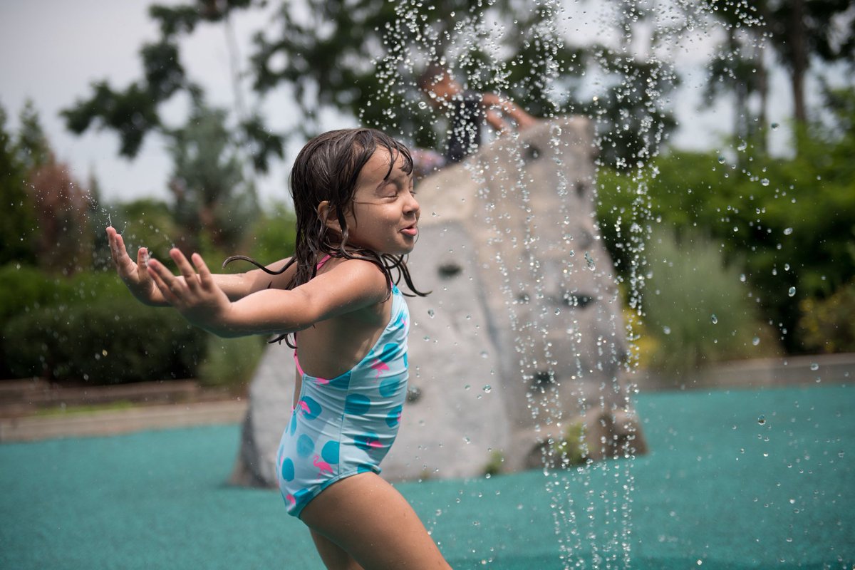 With today and tomorrow's heat emergency declared in Boston, <a href="/MGH_RSLC/">MGH Charlestown RSLC</a> Dr. Jim Morrill and Anna Gallivan weigh in - 5 Things You Can Do to deal with the extreme heat. charlestownbridge.com/.../five-thing…
