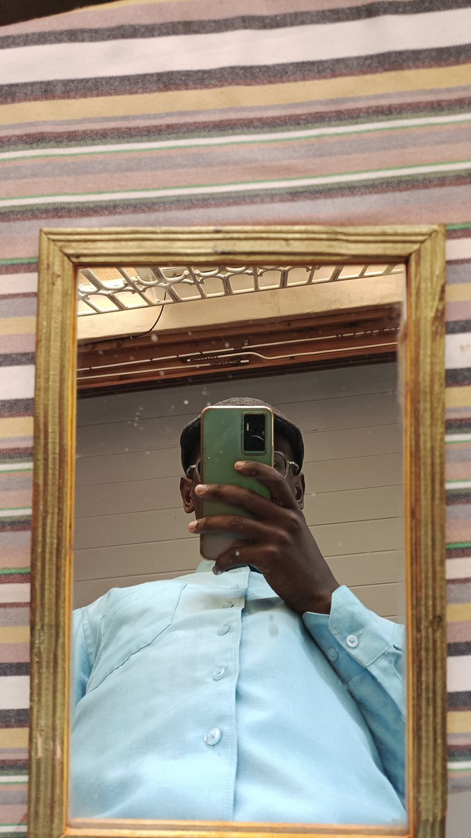 mrKonsole's tweet photo. This is my typical #TikTok x #YT  outfit.

Tomorrow's video is going to be a recap of what has been discussed on #DiscordTalks.

I am wiser today, such information can only come from those who have their feet on the ground.

Thank you @Envymatt_web3, @T2LATAM, @IAMRodOliveira https://t.co/H8U4uyPhfQ