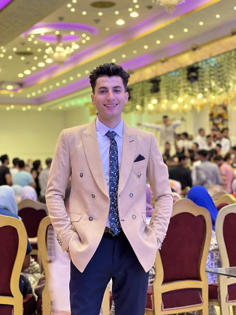 إذا وضعتني بمقارنة مع أحد ، فلا تختارني