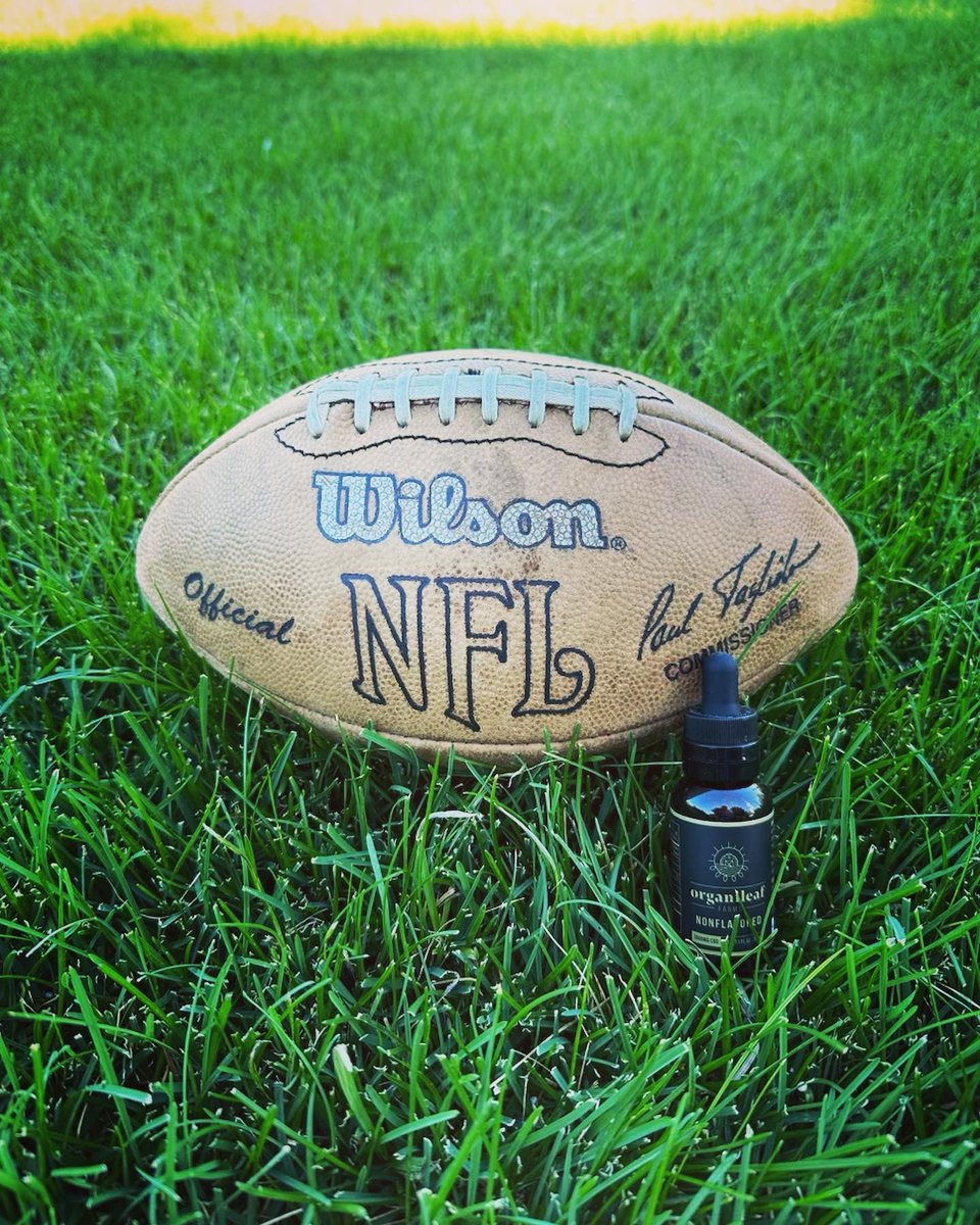 organi_leaf's tweet photo. Who else is ready for some football?? 

If game day nerves are kicking in, remember, CBD might be your MVP to keep things calm and collected. 

Let’s enjoy every touchdown! 🏉 

#NFLKickoff #ThursdayNightFootball #gamedayready #footballseason https://t.co/niU7CkElvI