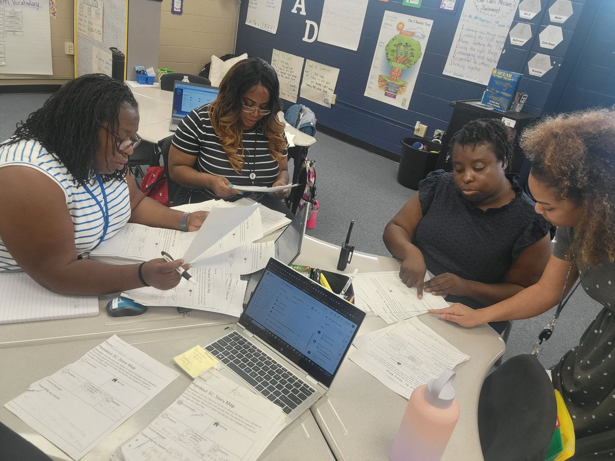 Roxie Browning tweet media