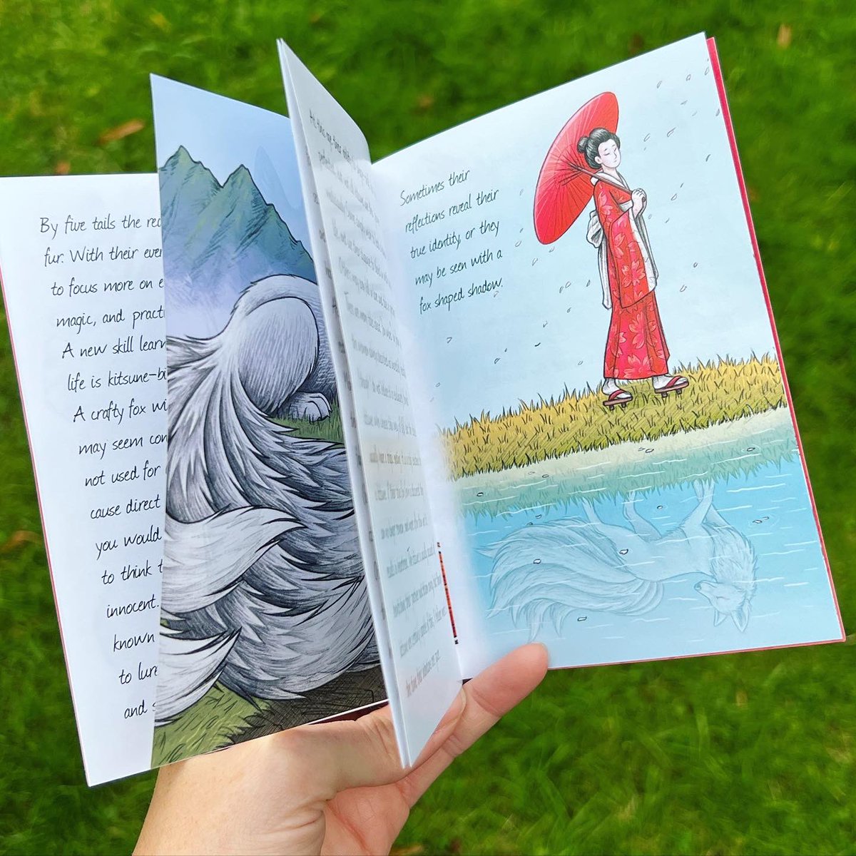 I’ll be launching the next zine in my series of cryptid pocket guides "The Kitsune" this weekend at <a href="/DokiDokiFest/">Doki Doki Festival</a>! This little book explores the lives of these magical foxes from Japanese folklore, as they grow from a cheeky red trickster into a majestic nine-tailed creature 🦊🌸