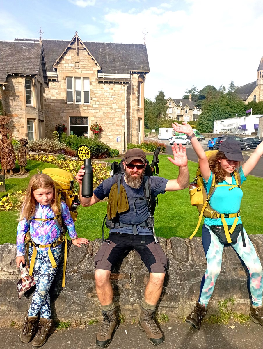 Rose_WildHomeEd's tweet photo. I AM SO PROUD OF MY GIRLS (and my husband and I of course)
My 8 year old and 12 year old have only gone and COMPLETED THE ROB ROY WAY IN 6 DAYS 🙏🙌🙏🙌☀️❤️❤️👣👣
#robroyway #throughhike #scotland #robroy https://t.co/gYDr24nvzM