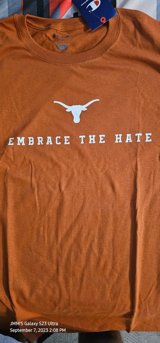 UTmark65's tweet image. I promise to speak no more evil about the postal service or their rates. Till my next order. Inside Texas flask with embrace the hate due in tomorrow. Time for Texas to kick some ass Saturday.