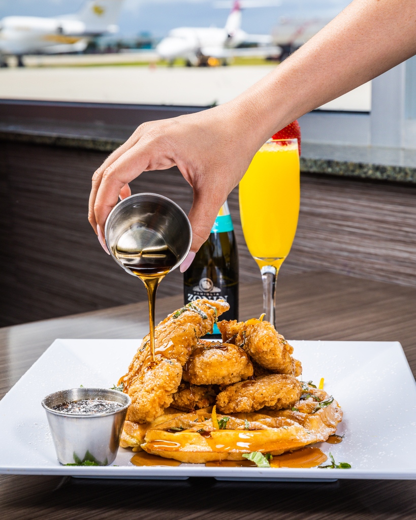 Jet-set your taste buds on a first-class journey with our Chicken & Waffles! 🧇✈️ #TakeoffTreats

#JET #SFL #jetrunwaycafe #brunch #breakfast #firstclass