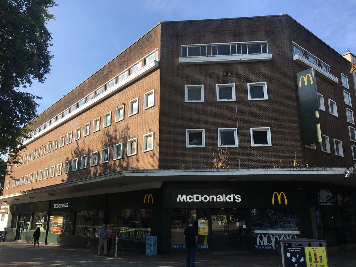 modernistsocSWA's tweet photo. Map Taith Gerdded Abertawe Fodernaidd Nawr Ar Gael / Free Modernist Walking Tour Map is GO! https://t.co/qsqIwidGmO https://t.co/eAElhelSZl