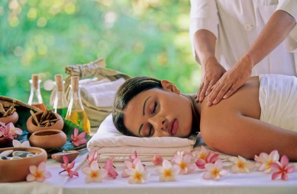 CeylonApex's tweet photo. Ayurvedic Wellness
Relax and rejuvenate with Ayurvedic wellness in Sri Lanka! 🌿🧘‍♀️ Experience traditional treatments amidst serene natural settings. 🌺🌴 #AyurvedaHealing #WellnessRetreat
... 🤗 ... Safe Travel of Sri Lanka ...❤...

📸Credit to respective owner https://t.co/lybI9bVnF8