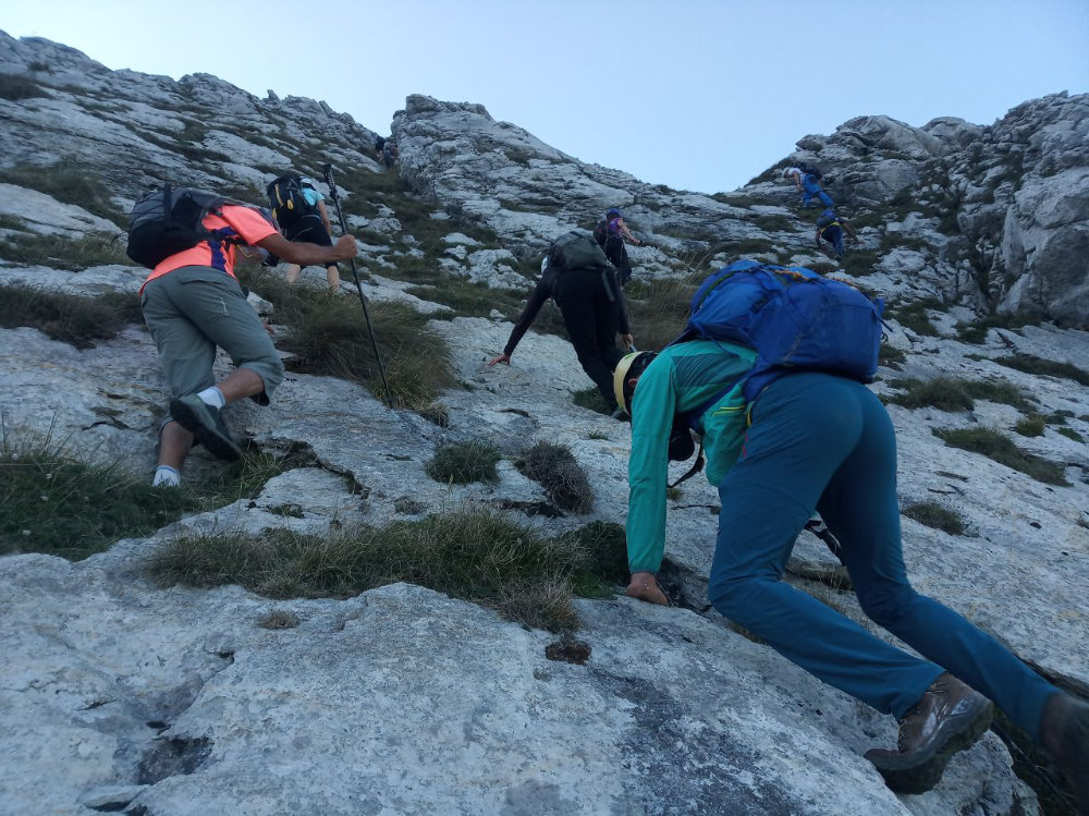AFImprobable's tweet photo. He subido al Anboto por todos los lados, pero me faltaba ascender por la arista NE y visitar la cueva de la Dama o Anbotoko Damie.

Y todo gracias a #Goiena y su buen hacer!

https://t.co/16MnSdrSXi https://t.co/QEDdpzZzGG
