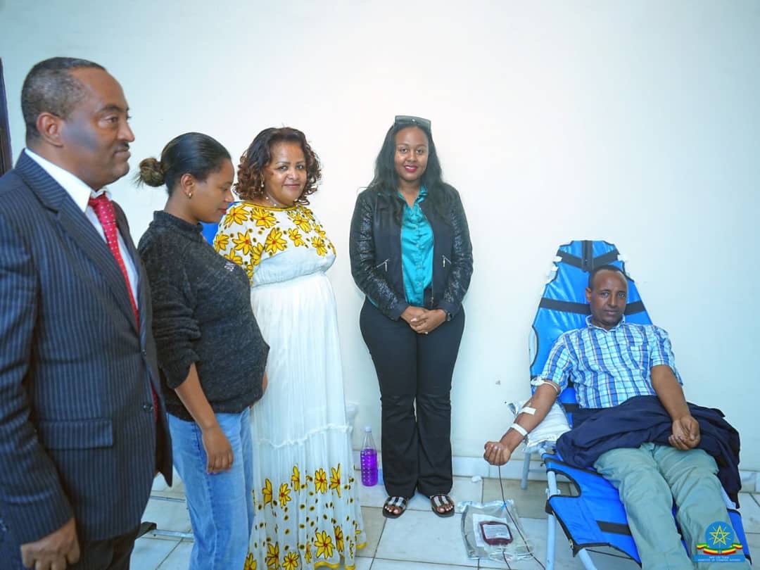 MFAEthiopia's tweet photo. On National Sacrifice Day, the Ministry of Foreign Affairs in collaboration with Kirkos Sub-City Woreda 7 has conducted a blood donation drive today. 

The leadership and employees of the Ministry and the Sub-City Woreda 7 administration have donated blood. https://t.co/mATQgN714M