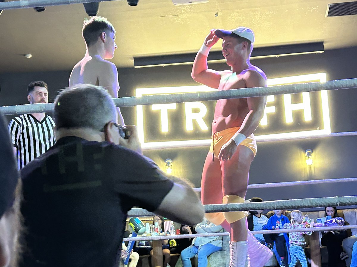 Wee_Westie29's tweet photo. Match 4 ; @jasonreedwres Vs Patty #FPWATruthOrDare #FPWA @FPWAsylum https://t.co/6npKI4zUrM