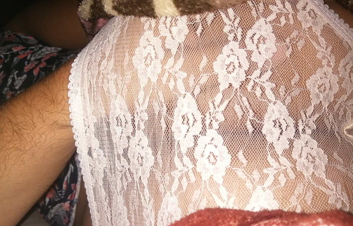 piusexx's tweet photo. Rico el durazno de mi esposa, aqui jugando un rato antes de dormir... 🤤🤤🤤🍑🍑🍑#culito #culonasincreíbles #seductoras https://t.co/PZZHYFepTd