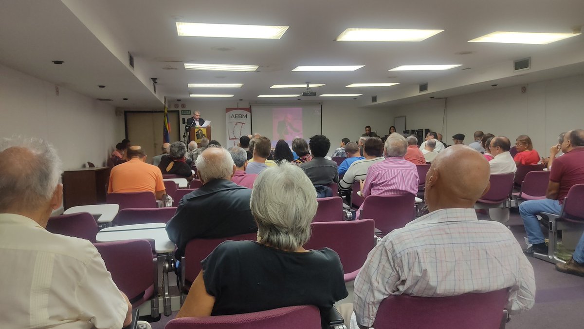 #AHORA Una decena de abogados de Brasil, Chile, Estados Unidos, España, México y Venezuela debaten sobre el asalto judicial al <a href="/PCV_Venezuela/">Partido Comunista de Venezuela ☭</a> y sus implicaciones para el Estado de derecho en Venezuela.

✅ La actividad se desarrolla en la Asociación de Profesores de la UCV