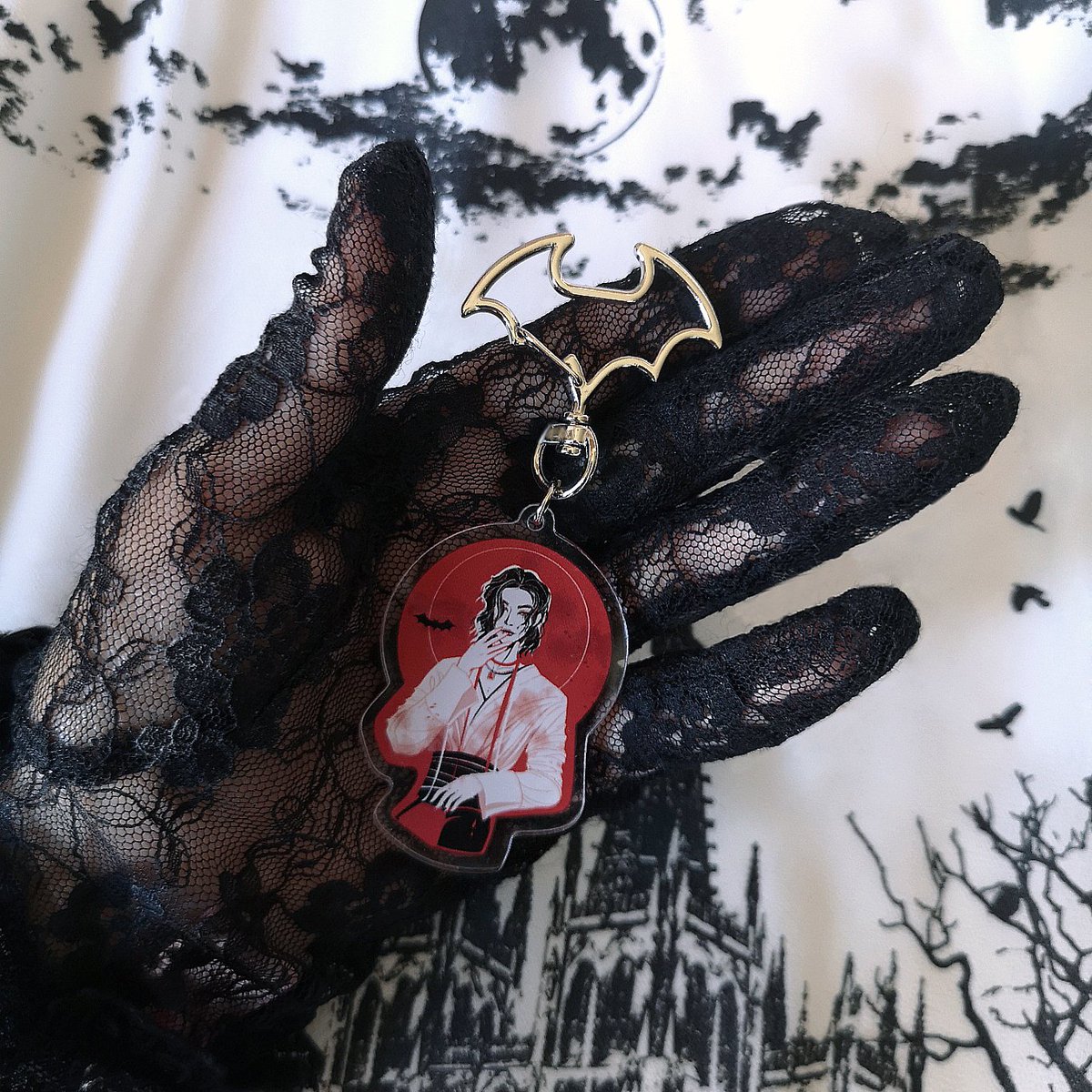 I love how stay artists use this post as a promo of their small buisenesses and handmade merch

I have my vampire Hyunjin to show too🦇
(slowly working on other boys)