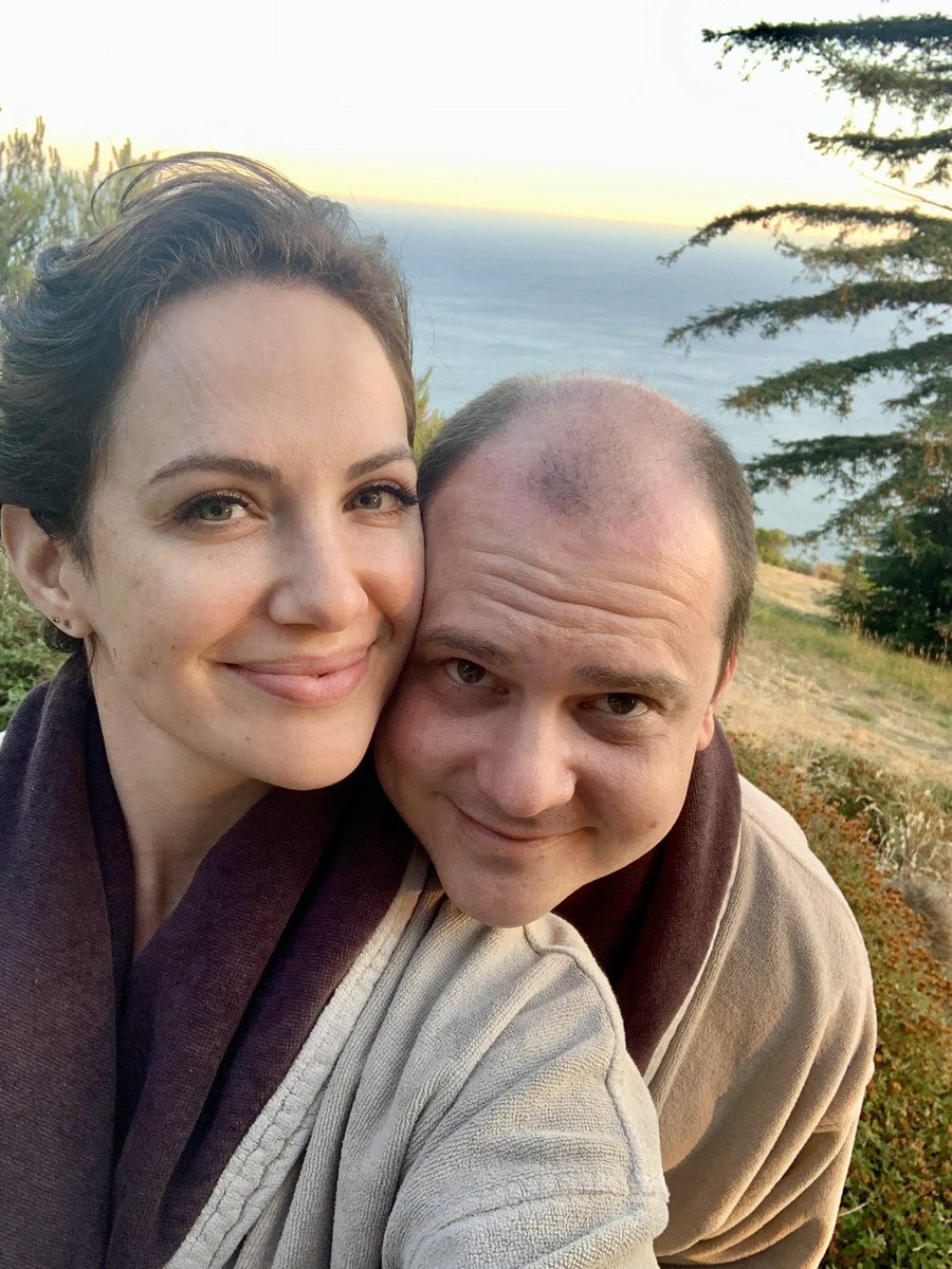 k8siegel's tweet image. Making screams come true. 

#alwaysadventuring #mikeflanagan #katesiegel