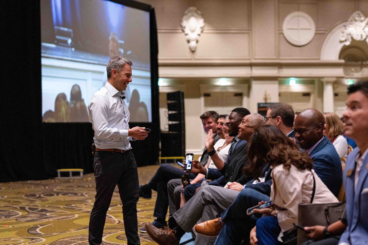 ASBDC's tweet photo. Day 1 of the #2023SBDC conference was a massive success with keynotes, workshops, life music and lots of networking at @GaylordOpryland  in @visitmusiccity with  @SBAIsabel @sofarsounds and Chris Barton of @Shazam https://t.co/KBMpmo5rIK