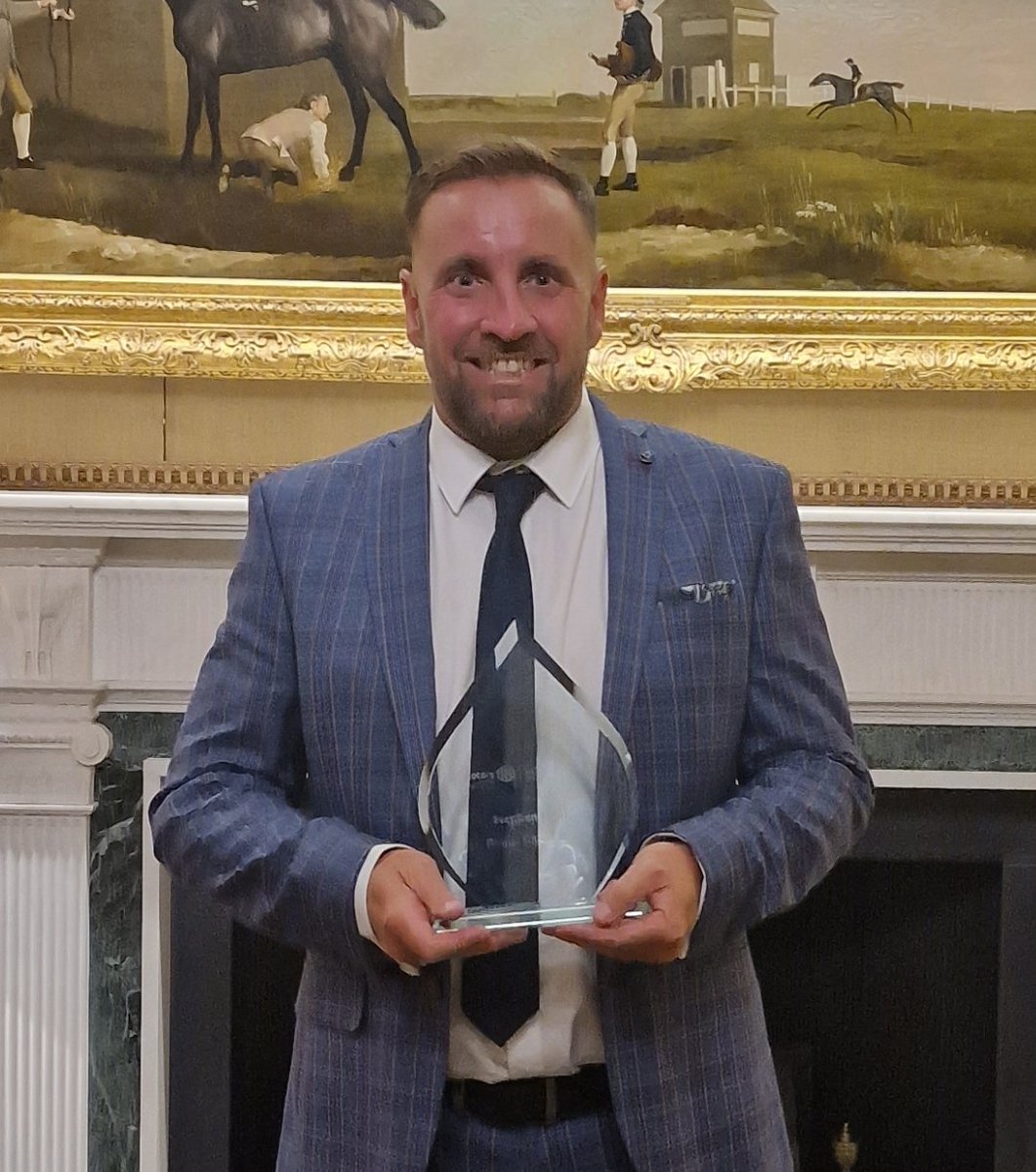 SpawnySteve's tweet photo. Proud and humbled to be chosen as Winner of #TheRotaryClub Newmarkets #Communityawards as #Superserver 'Service above self' award. And to share with my family made it special #itswhatwedo #communitymatters @Amy88Watson @steveall1 @skhouryhaq @KateGraham03 @coopuk @samantha_corti https://t.co/Lhv0dTDtU4
