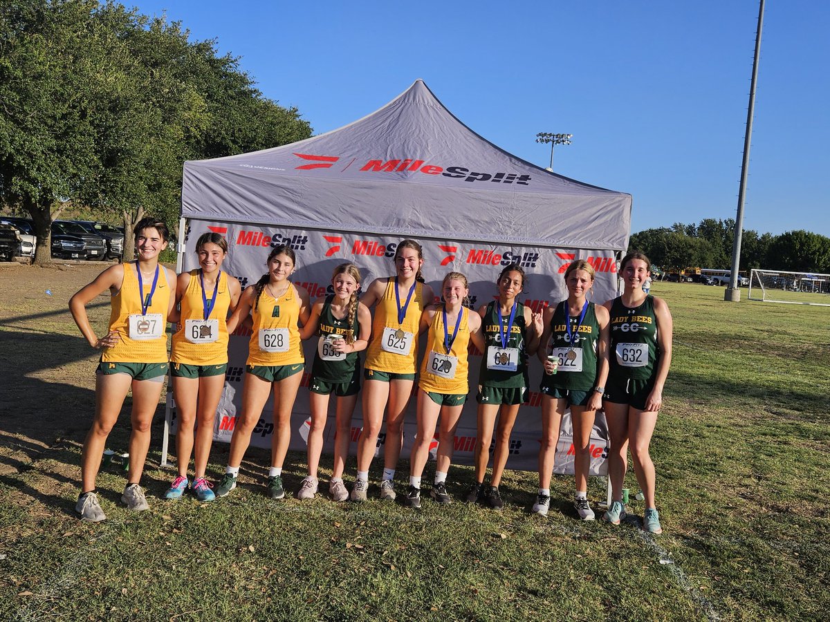 Both groups did well today at Midway! The girls placed 2nd in the JV division and the boys placed third. Congrats to Manny, Cameron, Willow, Ana, and Mykena on placing and getting medals! #NOEXCUSES