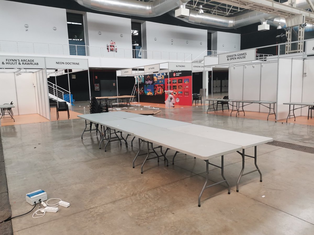 IkunobuDev's tweet photo. El stand más grande (y más caro?) de la Indie Dev Day 😍 https://t.co/BiC45yasB8