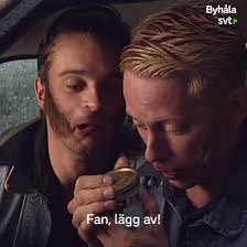 _Strindberg's tweet photo. Sänkt pris på snus och bensin. 
Regeringen tror tydligen att svenskarna är Ronny och Ragge. https://t.co/C9itsuQXmR