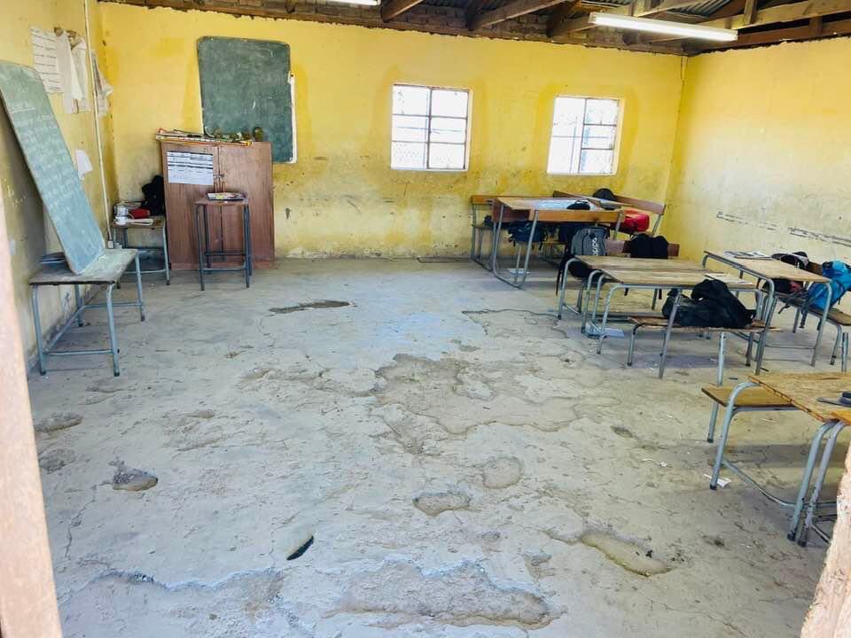 AgrippaMini's tweet image. esisiskolo iKhanya Ps ise Mgwalana at Indwe in the E.Cniyabona kwa abantwana abana-uniform umntu lonto anayo torho👏👏👏
To offer help contact: 0829457851 Principal Mrs X Rubuluza
@Julius_S_Malema #Zuma @OscarMabuyane @EFFSouthAfrica @MbuyiseniNdlozi @Lesufi @MbalulaFikile