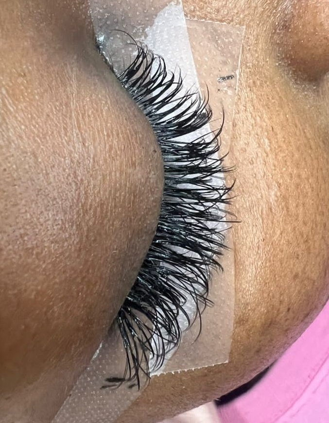 BeautyMafo's tweet photo. Extension de cils à cils 
 Pose hybride 
#eyelashes 
#extensiondecils 
@BeautyMafo https://t.co/Ddv0FQuGVl