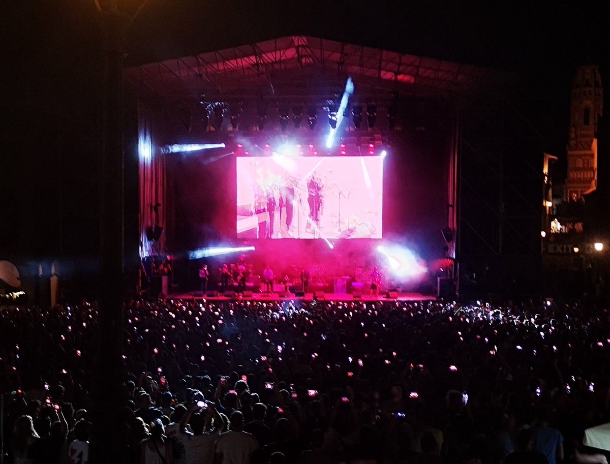 musicaleando's tweet image. Una vez más, para todo este público, con ustedes... ¡Los Fabulosos Cadillacs! #Barcelona

#Música #Conciertos