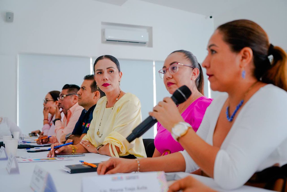 LizetteTapiaC's tweet photo. 🚺 Realizamos la Vigésima Octava Sesión Ordinaria del Sistema Municipal para Prevenir, Atender, Sancionar y Erradicar la Violencia Contra las Muieres recibiendo excelentes noticias en resultados y muy motivados con todo el equipo que conforma este sistema. 

#INMUJER https://t.co/IOhmwzs9op
