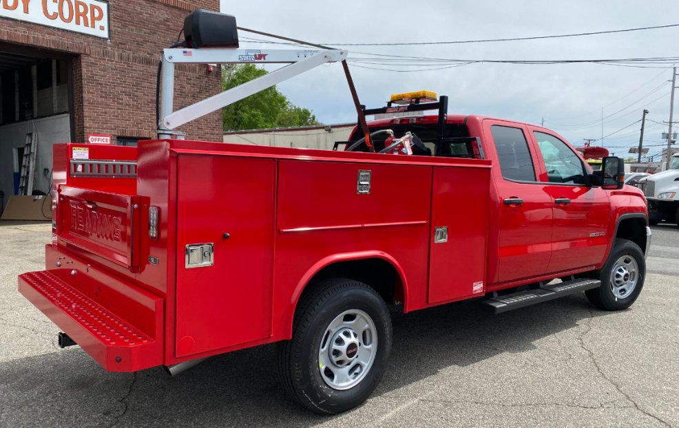 This service body POPS! Equipped with our 4 foot boom crane package. 

Get a quote for your application at: spitzlift.com/request-inform…
 
#spitzlift #crane #servicebody #boat #military #worktruck #plumbing #lawncare #truck #landscaping #firerescue #fleet #portablecrane #tools