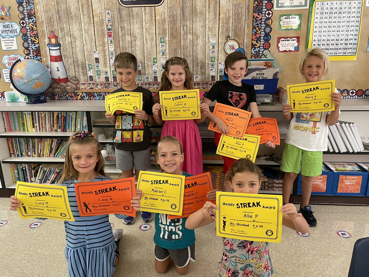 stricg1's tweet photo. Way to go reader leaders!!! Off to a great start reaching their goals! ⚓️📖🏆@collierschools @pmepelicans https://t.co/NT6Tk2ebaw