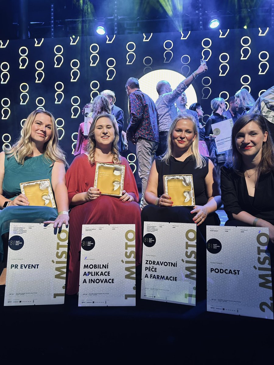 Máme radost ♥️ Na #zlatystrednik jsme vyhráli ve čtyřech kategoriích. Porota ocenila aplikaci IKEM online, podcast, tiskovou konferenci ve virtuální realitě a zvítězili jsme i v kategorii zdravotnictví. Vážíme si toho a posíláme poděkování celému širokému IKEM týmu! @PRKlub_Czech
