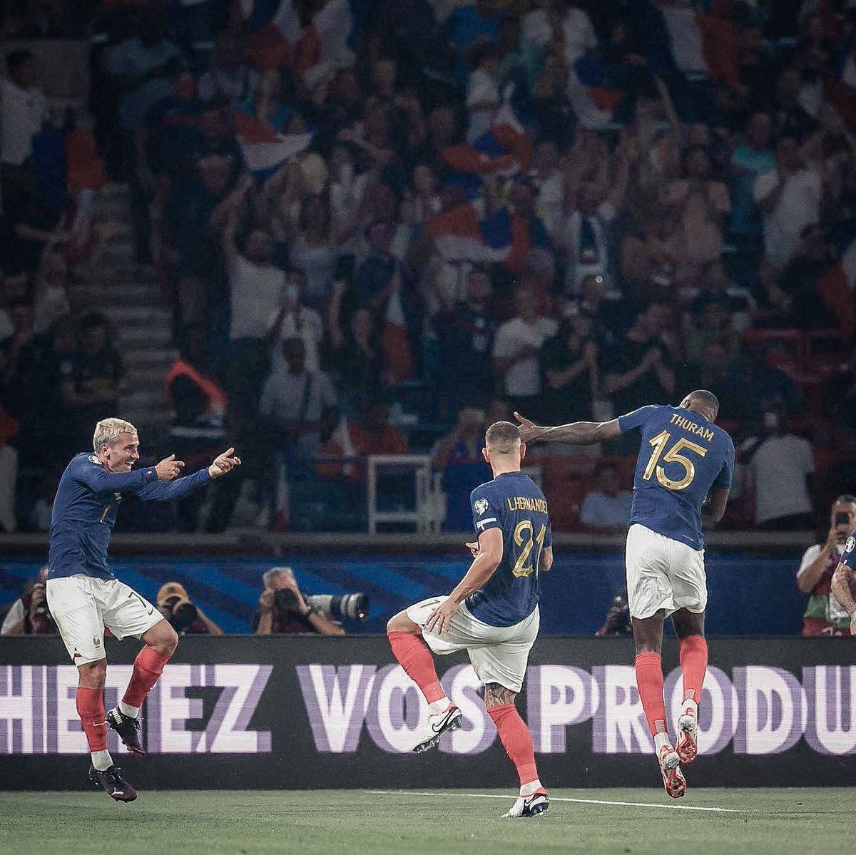 Griezmann &amp; Thuram doing the LU-La Celebration 😂😂😂😂⚫🔵