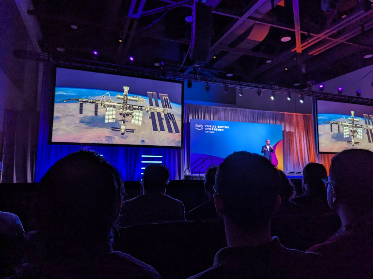 kylethompson86's tweet image. A little chat from the inspirational @Cmdr_Hadfield was a pretty spectacular way to start the day