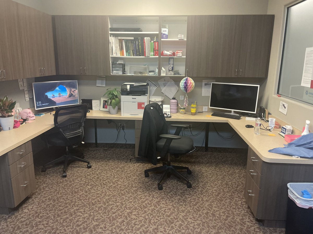 Doctor_Brooks's tweet image. My half of my doctors office VS my surgeon/orthodontist and associates side.