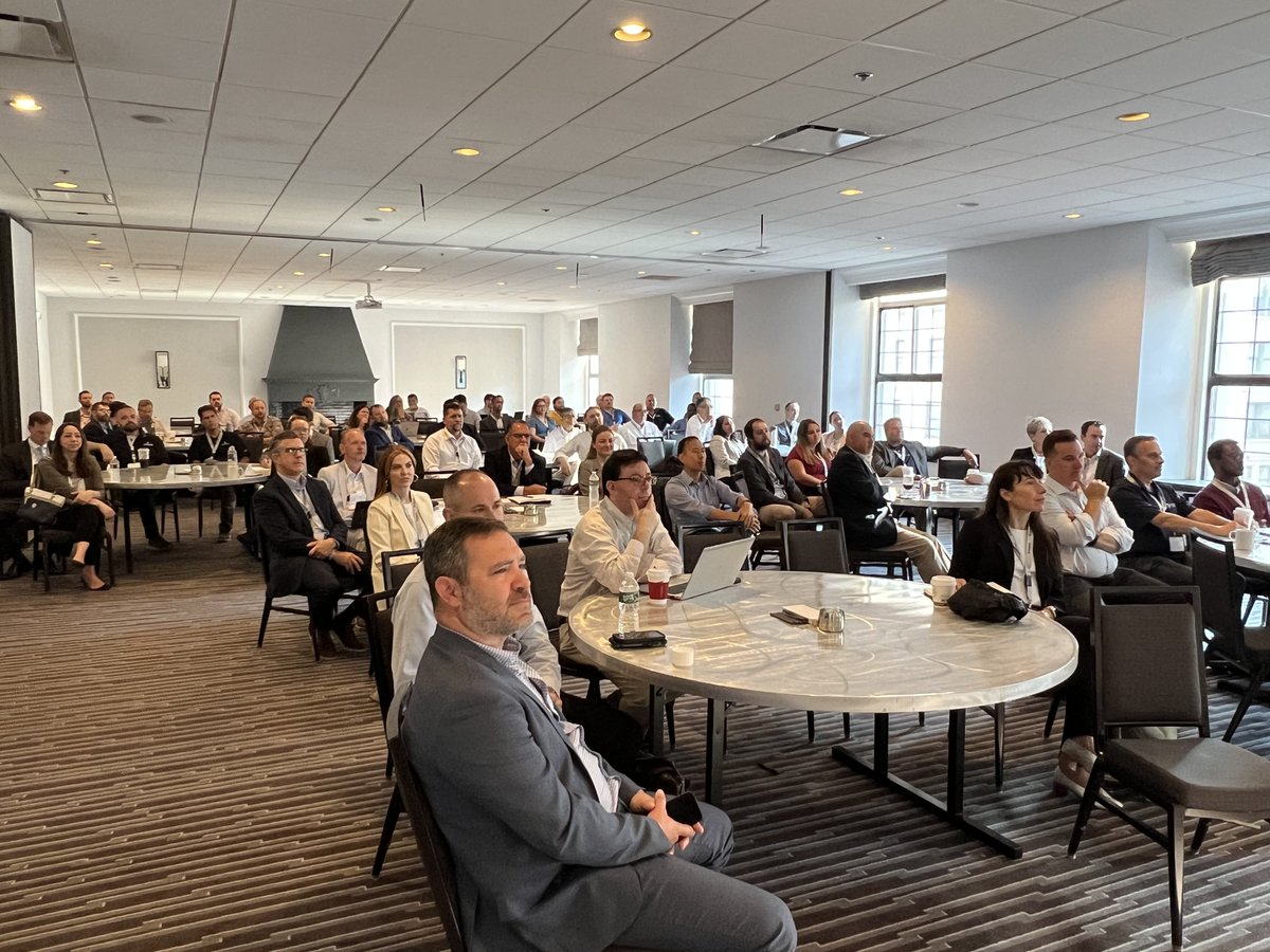 PlaneTrainCane's tweet photo. Today, I gave a talk about 'Crossing the Street Around the World,' discussing global methods &amp; safety. As a daily Boston pedestrian, this topic is close to home. Big thank you to the wonderful audience for your engaging questions &amp; warm welcome. Together, we journey and discover. https://t.co/wWYdYHh51B