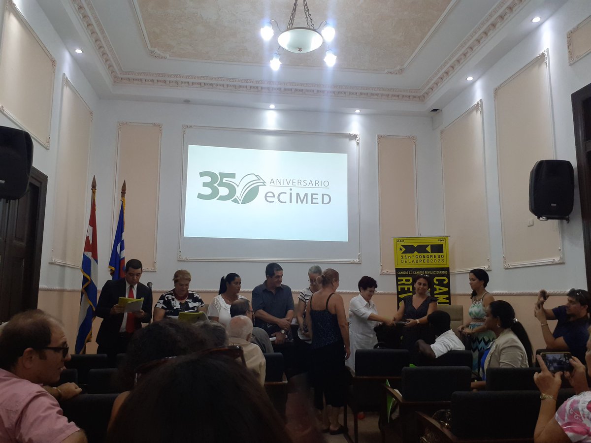 EEcimed's tweet photo. Instantáneas del acto por el 35 aniversario del Centro Editorial ECIMED. Se reconoció a destacados trabajadores, autores, editores y directores de revistas. #infomed #ecimed #35aniversario https://t.co/Pgy08yDd6n