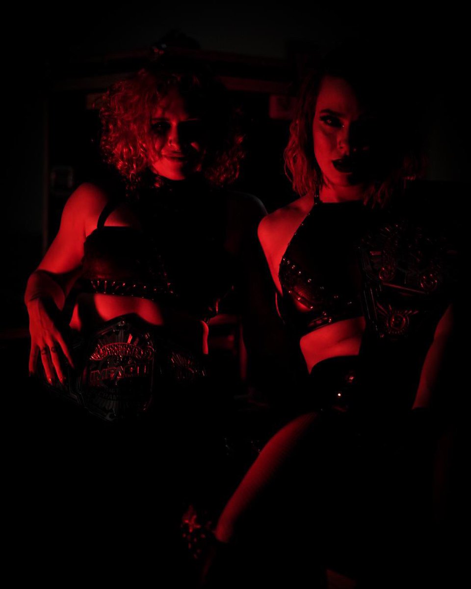 Eva_Sebastian0's tweet photo. #TagTeamThursday Beautiful Talented Incredible @mashaslamovich @Kelly_WP #ImpactWrestling #MKUltra https://t.co/1eb5Gc3yeR