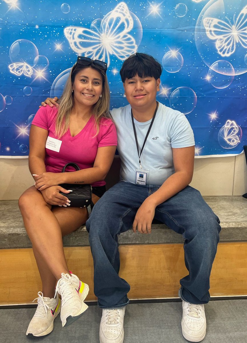 DVISD_DMS's tweet photo. Memories were created @ Dailey MS Grandparent's Day!
#DaileyPrideAllDay #StudentSuccess #Timberwolves #parentsupport https://t.co/SEcr8qjwWN