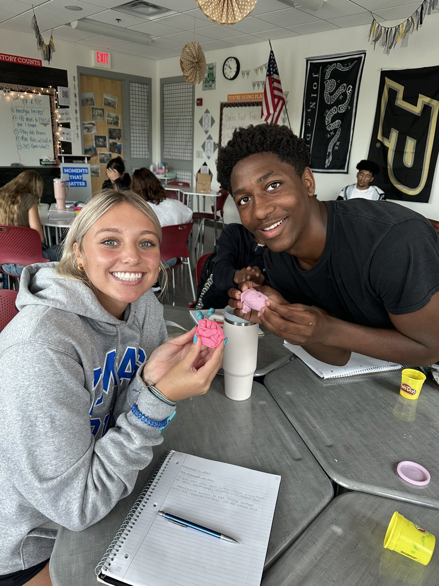 crafts_class's tweet photo. Making play-doh brains today in Psychology.   Loving the smiles and joy today in the classroom.  💙💛 @GLHSLions https://t.co/fQTOc3f6du