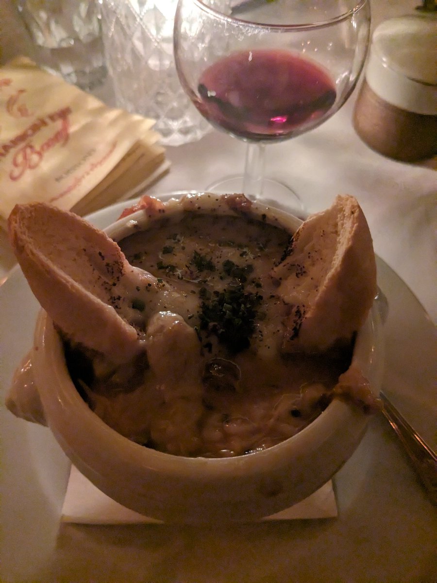 SupperCardiff's tweet photo. Great ambience with live music at Maison de Bœuf tonight. Very friendly and attentive service. https://t.co/S6JUoYI8D8