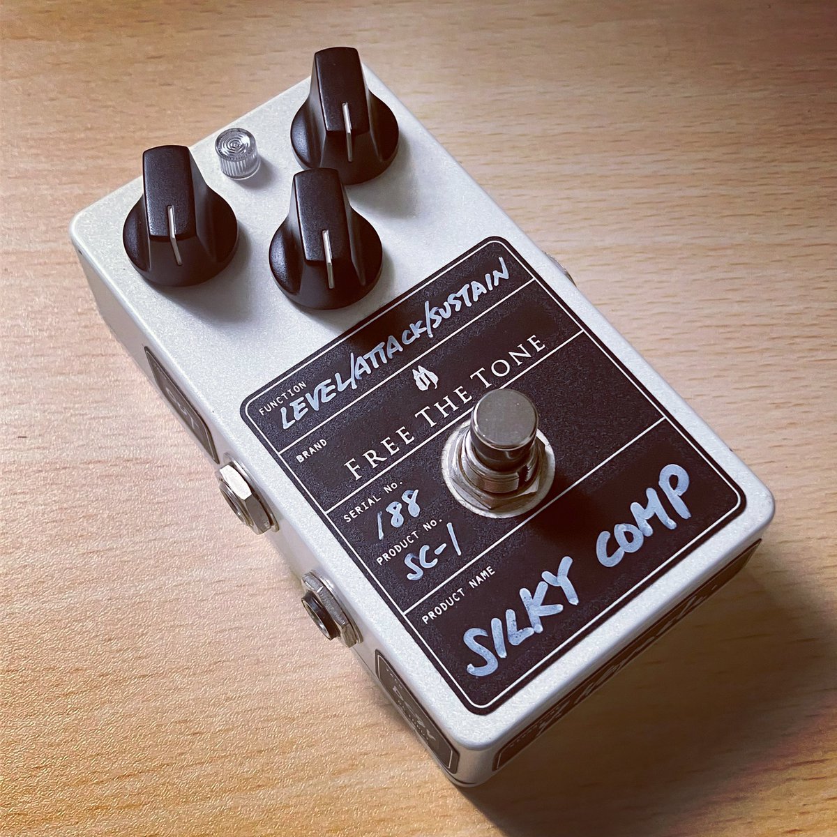 yagi_k0285_neko's tweet photo. NEW GEARでございます…
マジで見た目が好き過ぎる。最高です。
#FREETHETONE #SILKYCOMP https://t.co/UkwMRtRvak