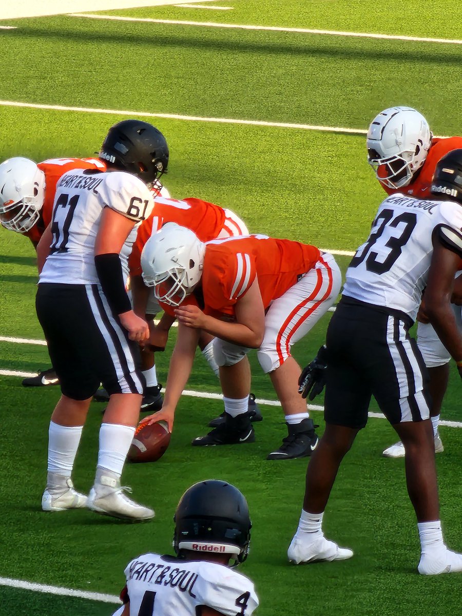 KMilly33's tweet photo. #TexasHigh Tigers won tonight against PG!!! So proud of Rowdy and his teammates! WHAT A GAME 🐯🧡 #PTK https://t.co/TyWO3EZQ6P