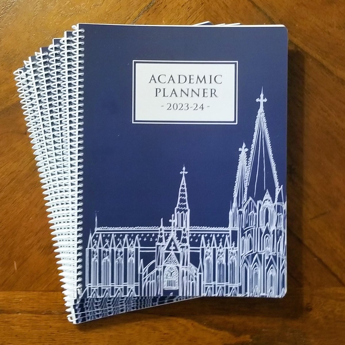 DailyEdQuotes's tweet photo. "I am so happy I purchased this planner. I recently returned to school and was looking for a way to plan my classwork, homework and schedule the rest of my study time. The scripture verses return my focus to God and uplift me when needed." - Barbara B.
https://t.co/wCARoHuVl4 https://t.co/UGsx8xY49a