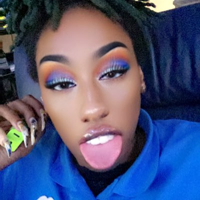 #NewProfilePic https://t.co/5HZy1wBSTO<a href="/tag/newprofilepic"class="tags">#NewProfilePic</a>