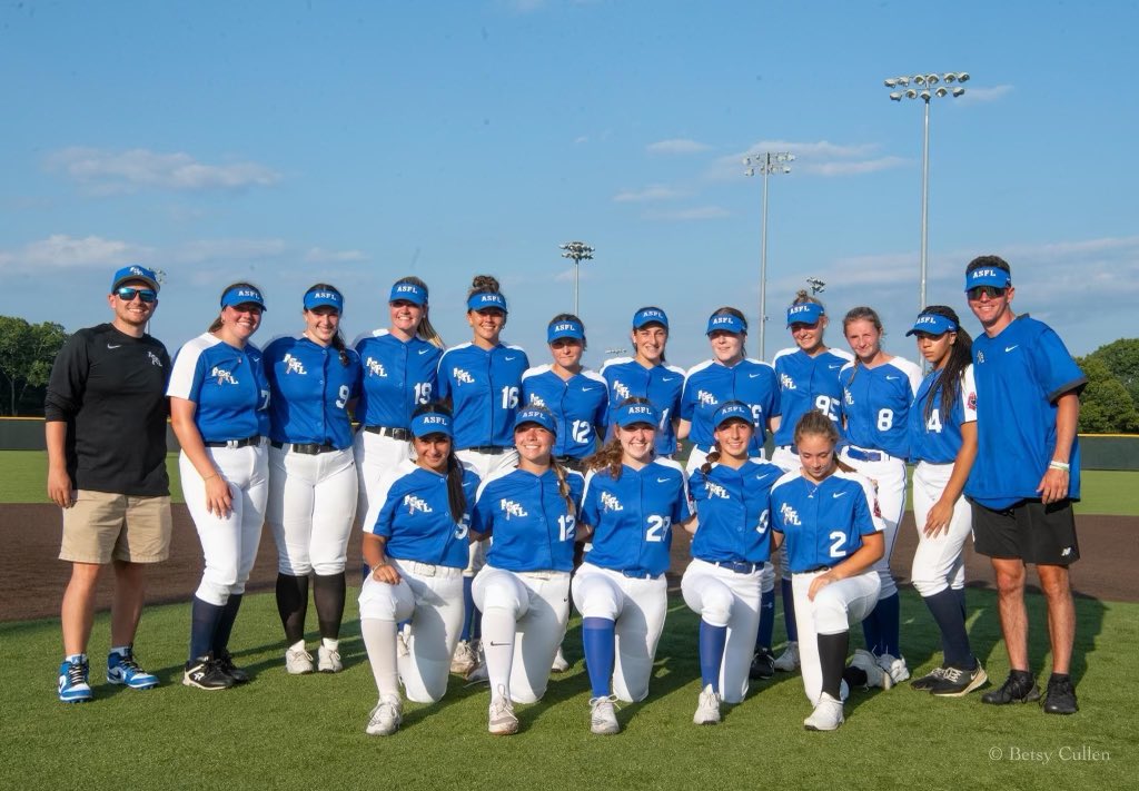 Loved competing with many familiar pitchers but I also enjoyed meeting new players! Can’t wait to see them on the fields this Fall! 🍁🥎 Huge thanks to @ASFL_Shoot4Cure and @Slo_24 for this amazing opportunity!! #ASFL
 #findthecure 🎗️💙🤍🥎