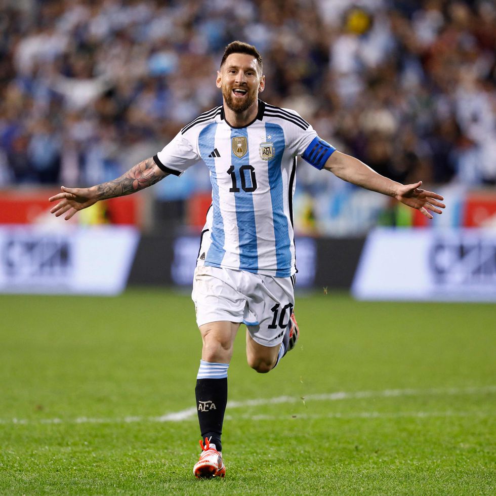 FichajeGoleador's tweet photo. ESTOY EYACULANDO. 🇦🇷🐐⭐⭐⭐ https://t.co/2S1Ph1GfDJ