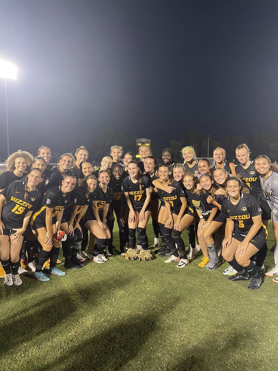 BSUCoachStoots's tweet photo. Tonight’s Tiger of the Match @PettetGrace! Was very instrumental in preventing clear chances against us, held the shape of the backline, fought to help earn the W! Big time performance! @MizzouSoccer  @MIZCoachGolan https://t.co/hGIxlfWR74