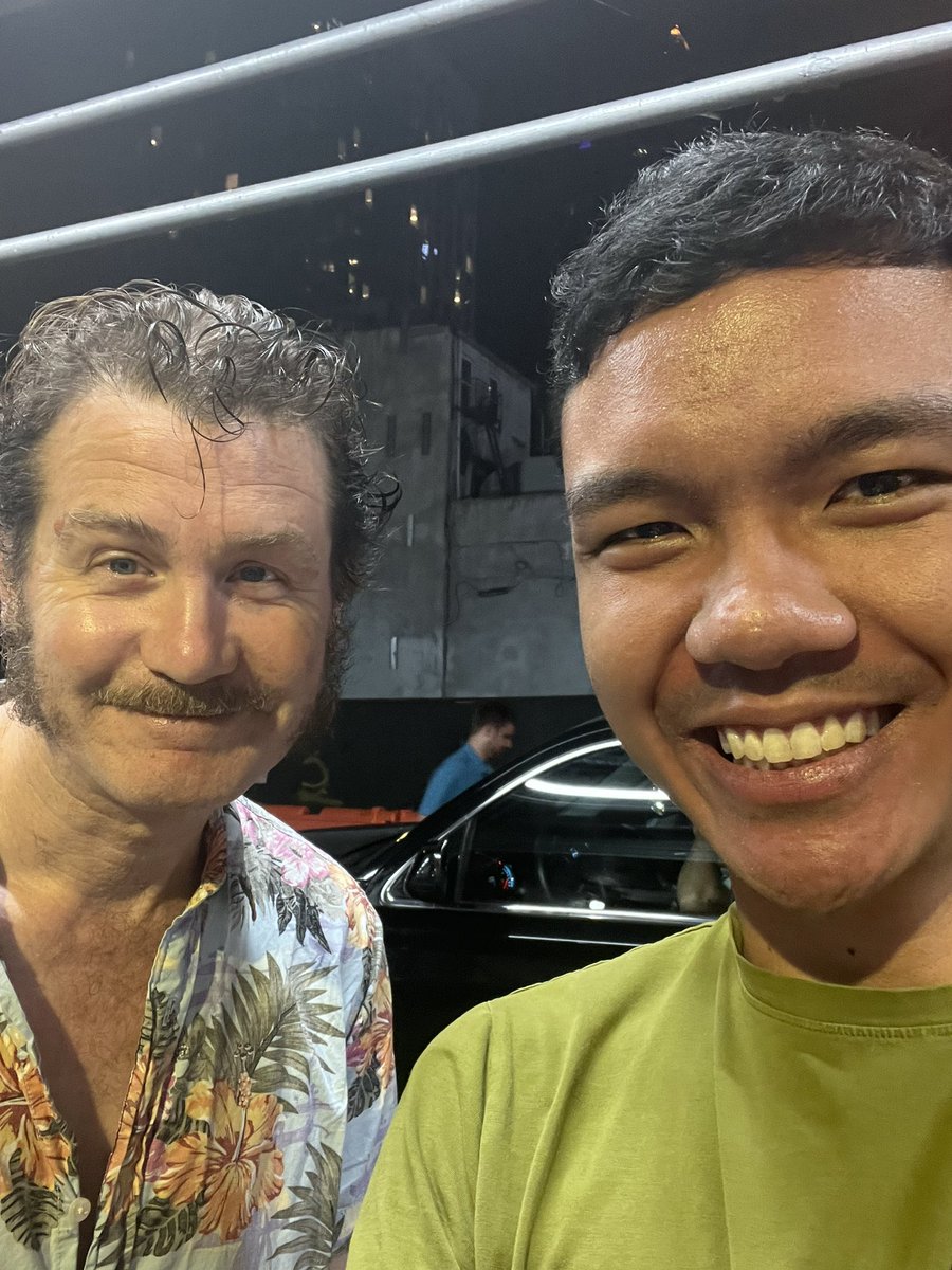 samsianturijkt's tweet image. The Shark is Broken was a fun Broadway show to watch! After the show, I got selfies and autographs from Ian Shaw who played Robert Shaw (his father) and Colin Donnell who played Roy Scheider. Ian Shaw is also the co-author of this play.

#thesharkisbroken #broadway #broadwayshow
