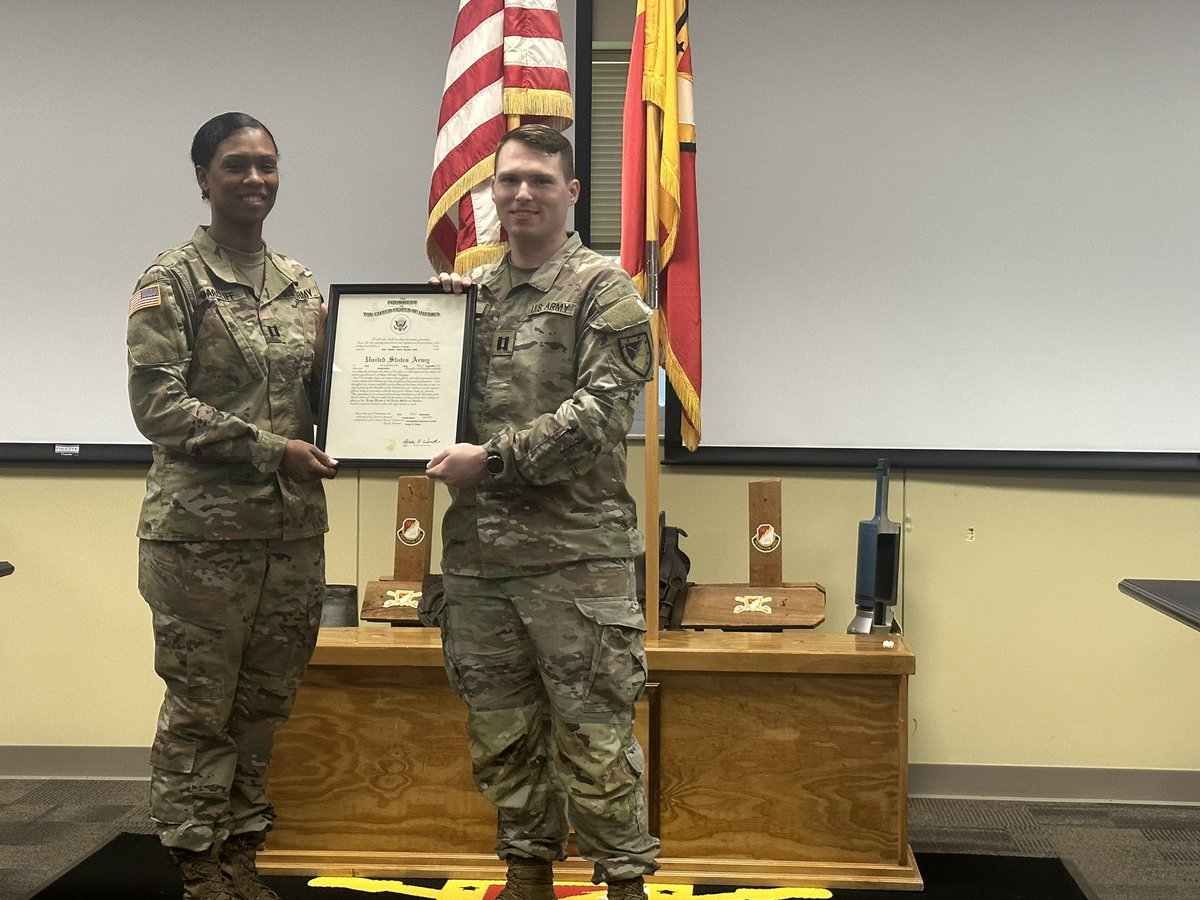 BarcliffDysha's tweet image. Congratulations to the newest Destroyer CPT to the team. Honored and humbled. 

#30daysOnTheJob  #LovingEachMoment #LeaderDevelopment  #ProfessionalOrganization